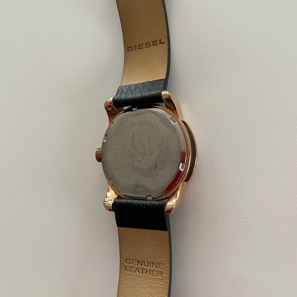 Diesel watch - Picture 3 of 3